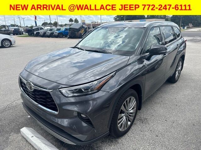 2022 TOYOTA Highlander