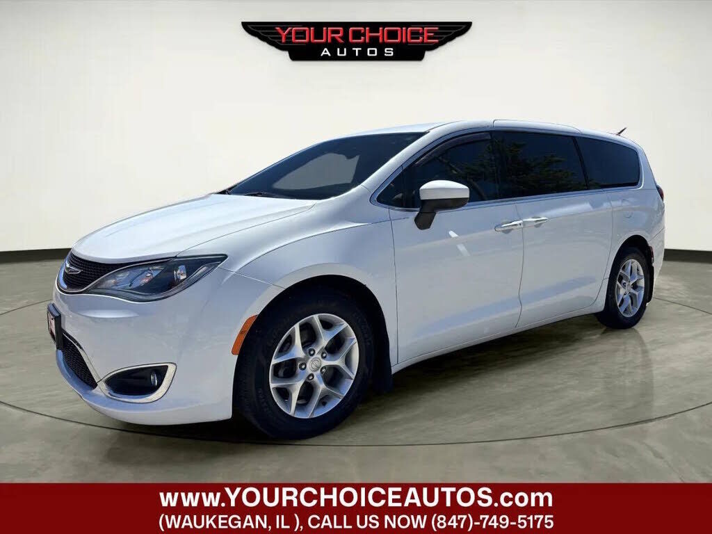 2017 CHRYSLER Pacifica