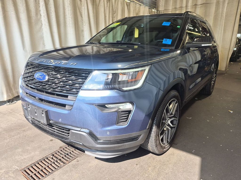 2018 FORD Explorer