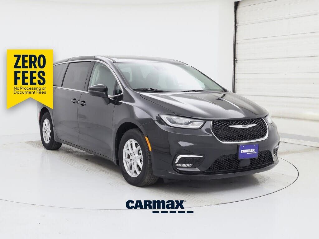2023 CHRYSLER Pacifica