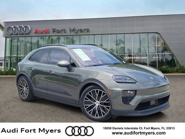 2025 PORSCHE Macan