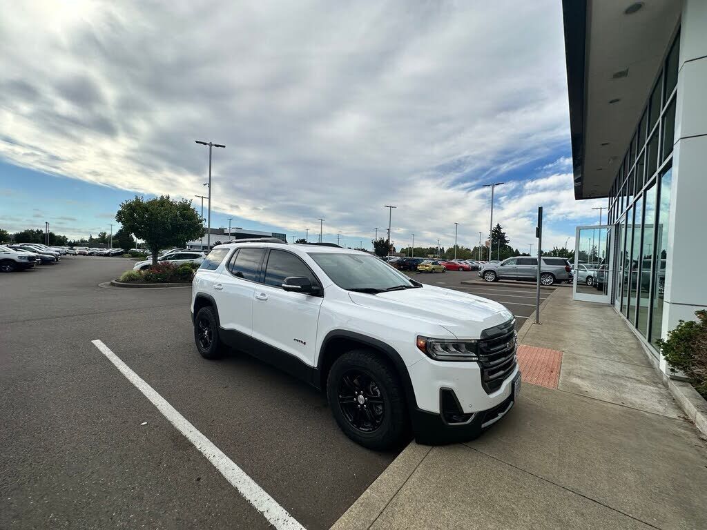 2023 GMC Acadia
