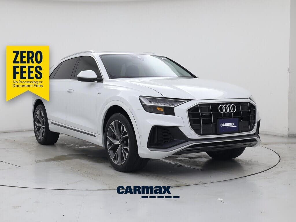 2023 AUDI Q8