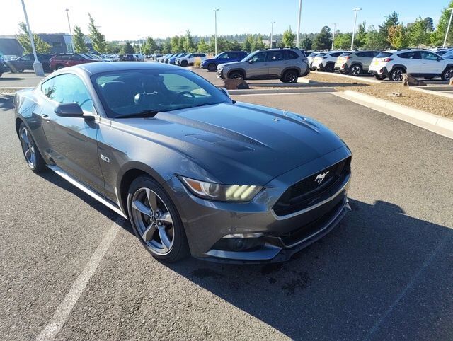 2017 FORD Mustang