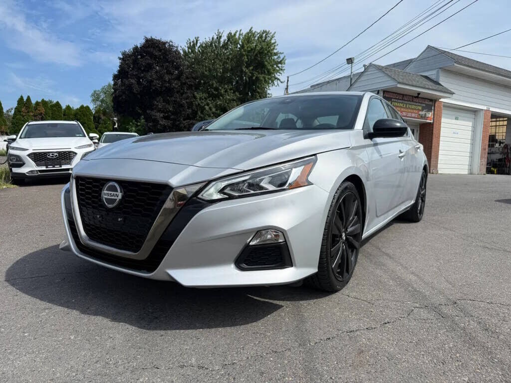 2022 NISSAN Altima