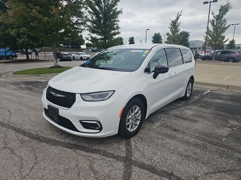 2025 CHRYSLER Pacifica