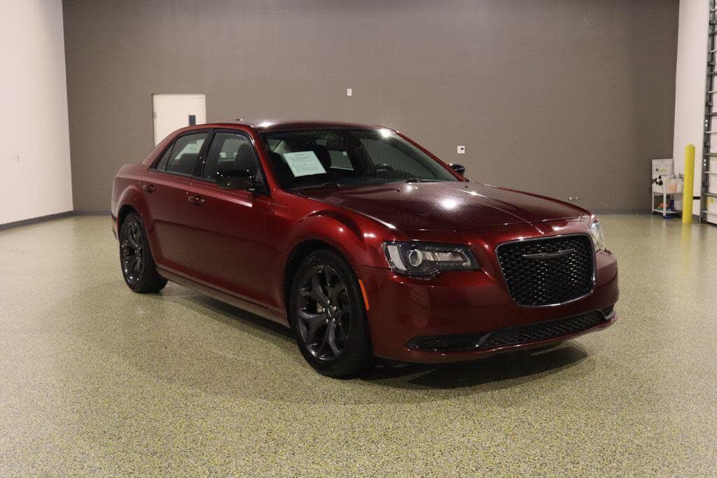 2022 CHRYSLER 300