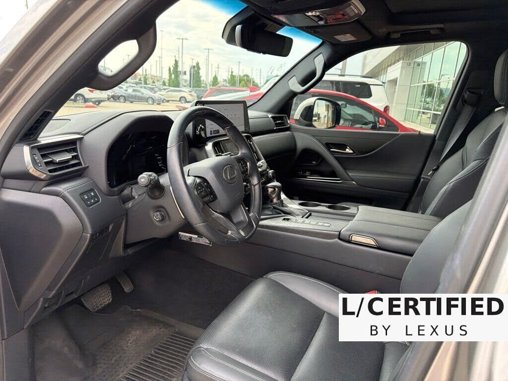 2024 LEXUS LX