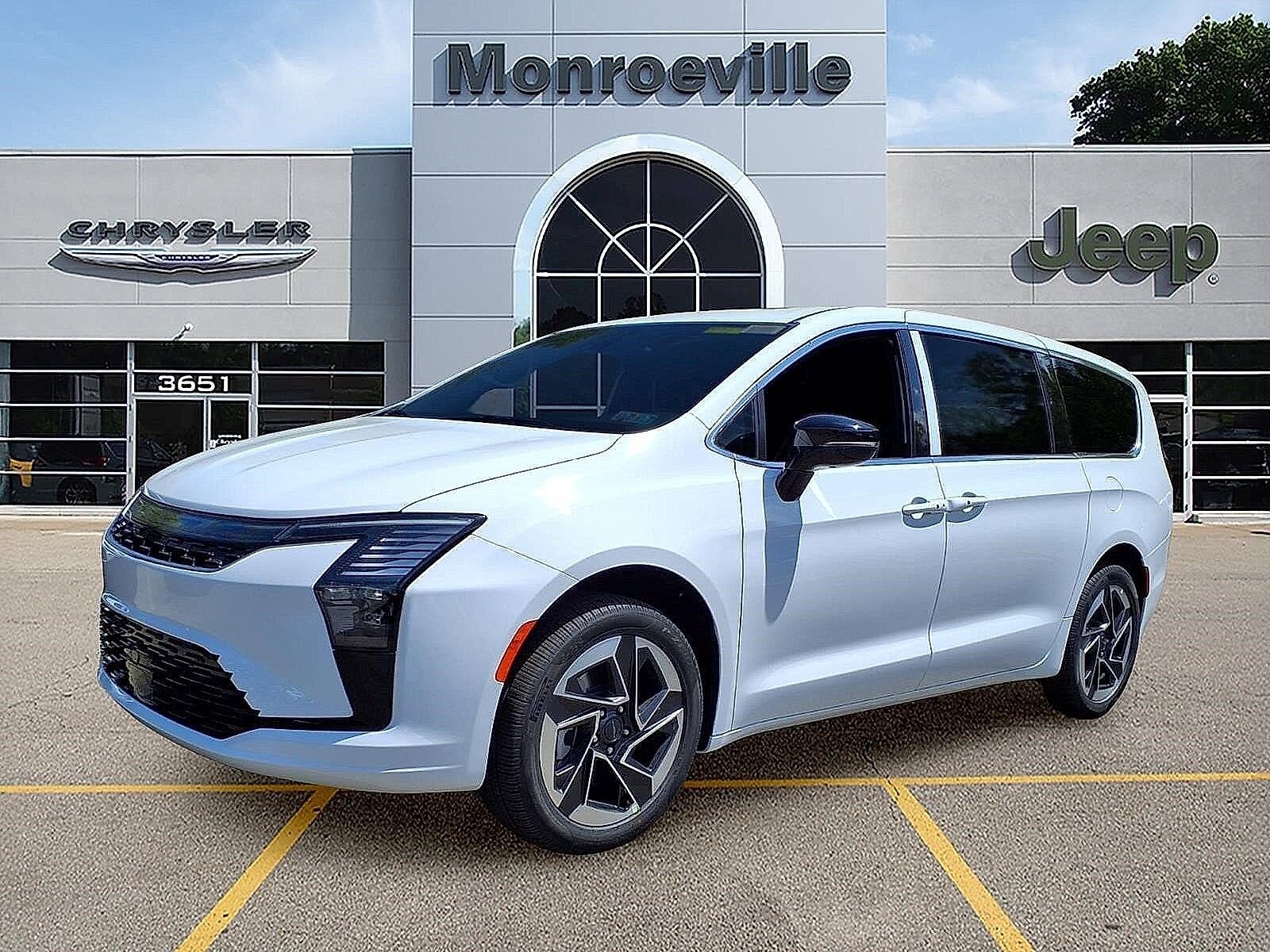 2027 CHRYSLER Pacifica