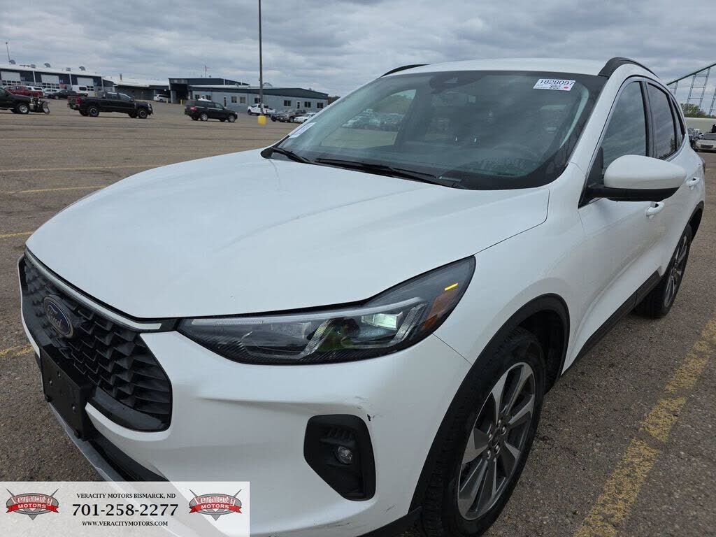 2024 FORD Escape