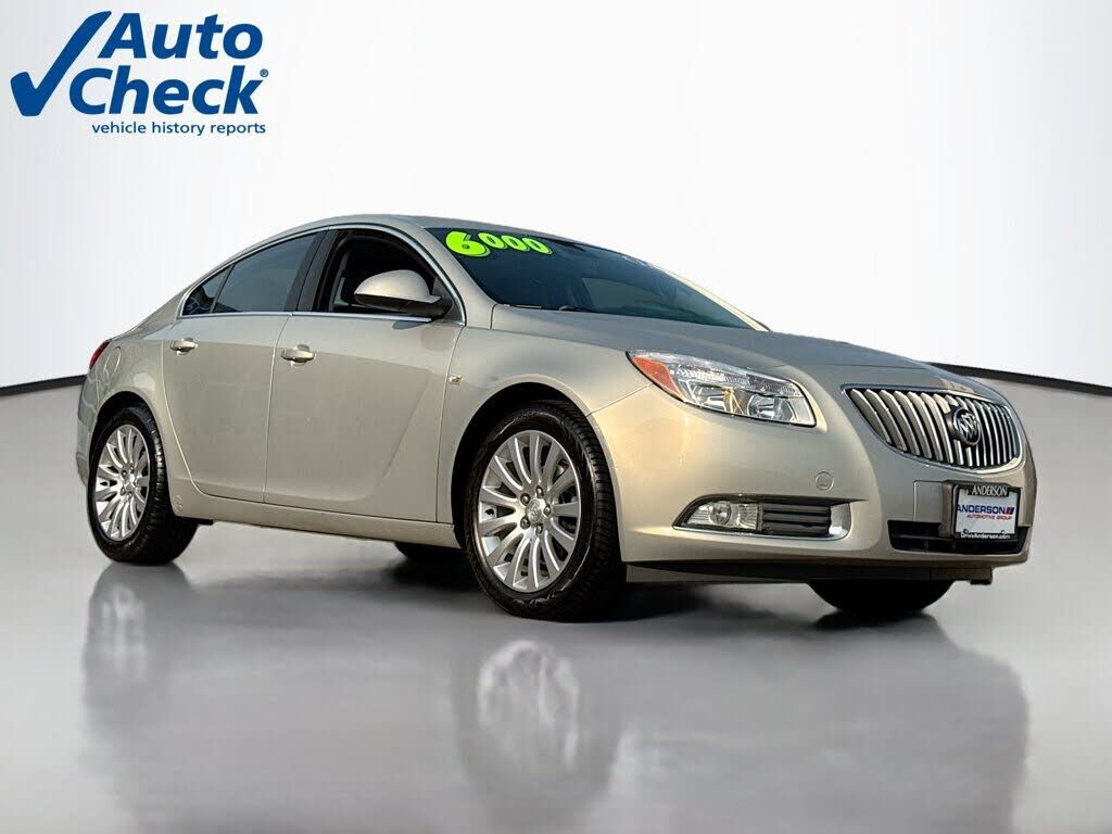 2011 BUICK Regal