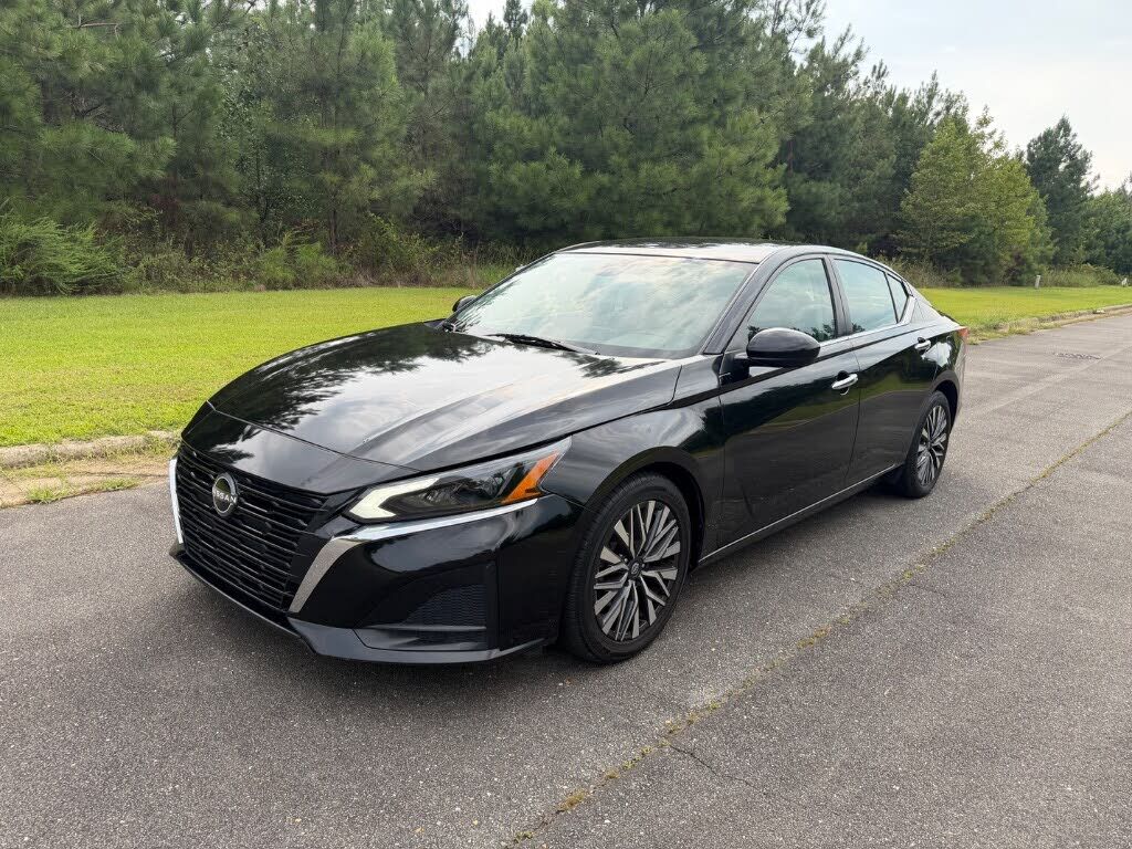 2023 NISSAN Altima