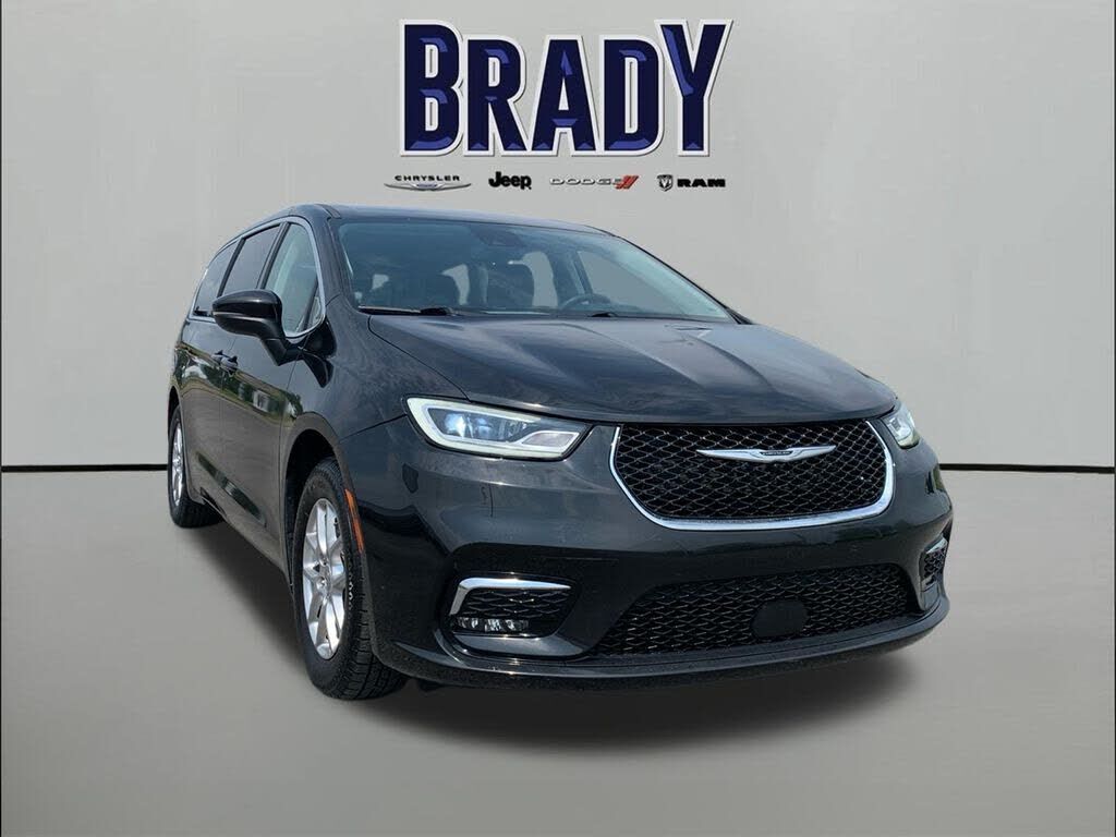 2023 CHRYSLER Pacifica