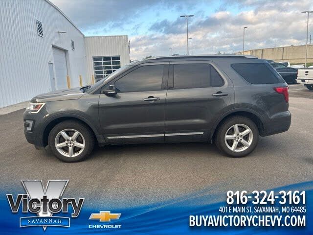2017 FORD Explorer