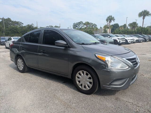 2017 NISSAN Versa