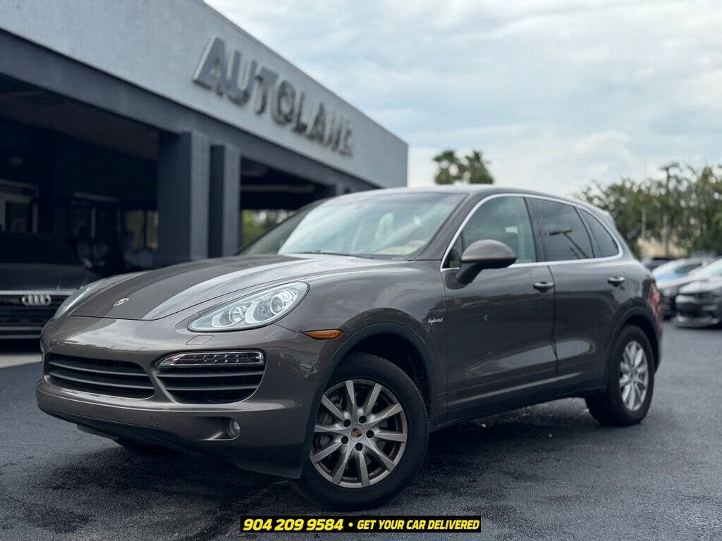 2014 PORSCHE Cayenne