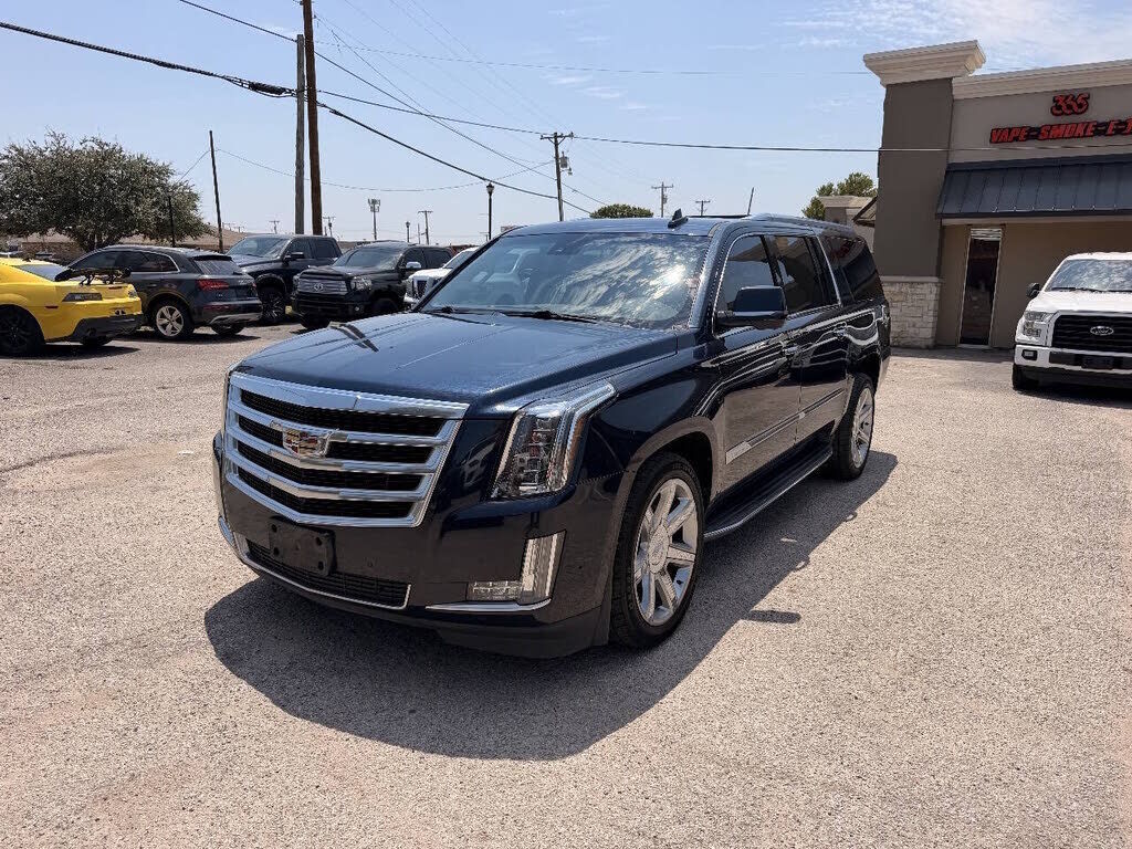 2017 CADILLAC Escalade ESV