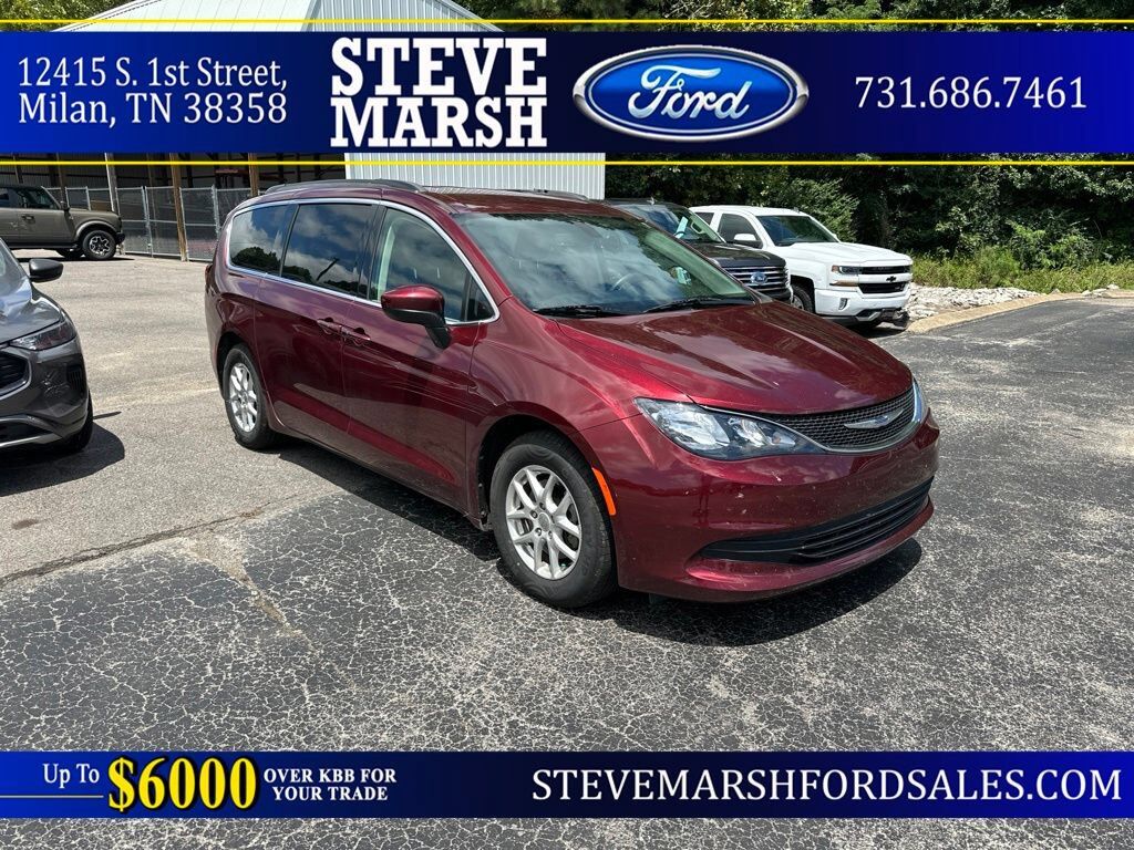 2020 CHRYSLER Voyager