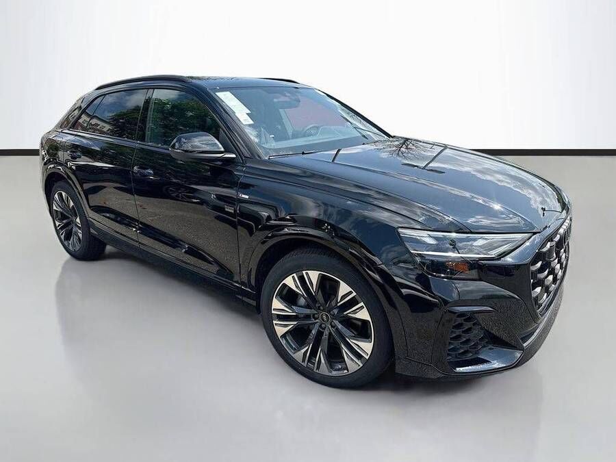 2026 AUDI Q8