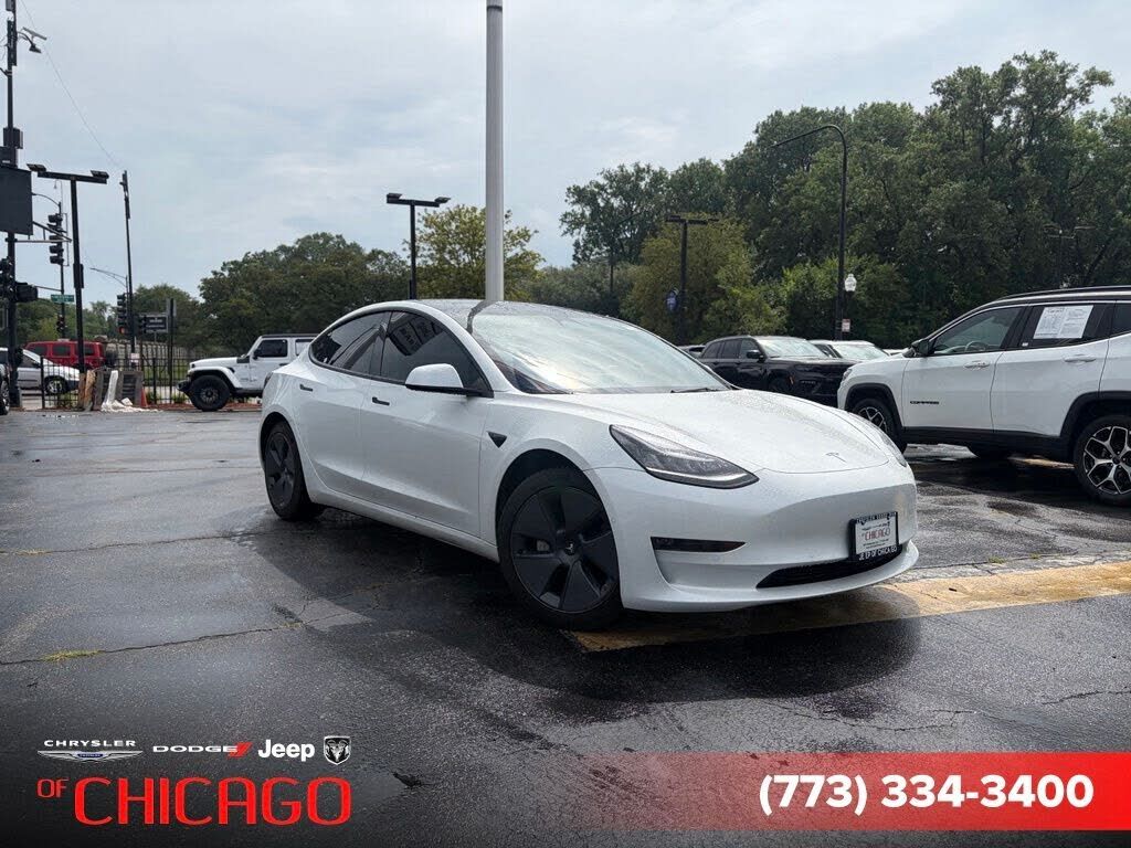 2022 TESLA Model 3