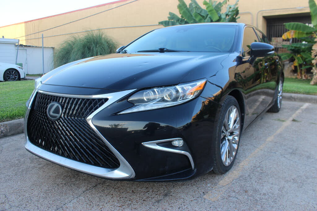 2016 LEXUS ES