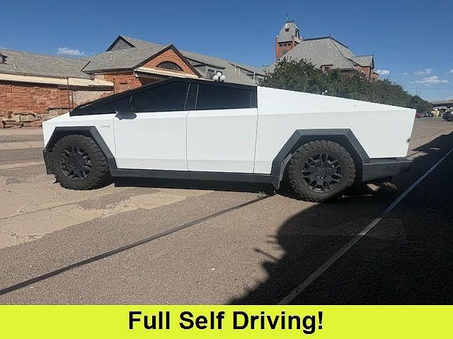 2024 TESLA Cybertruck