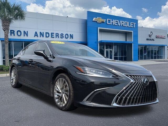 2022 LEXUS ES