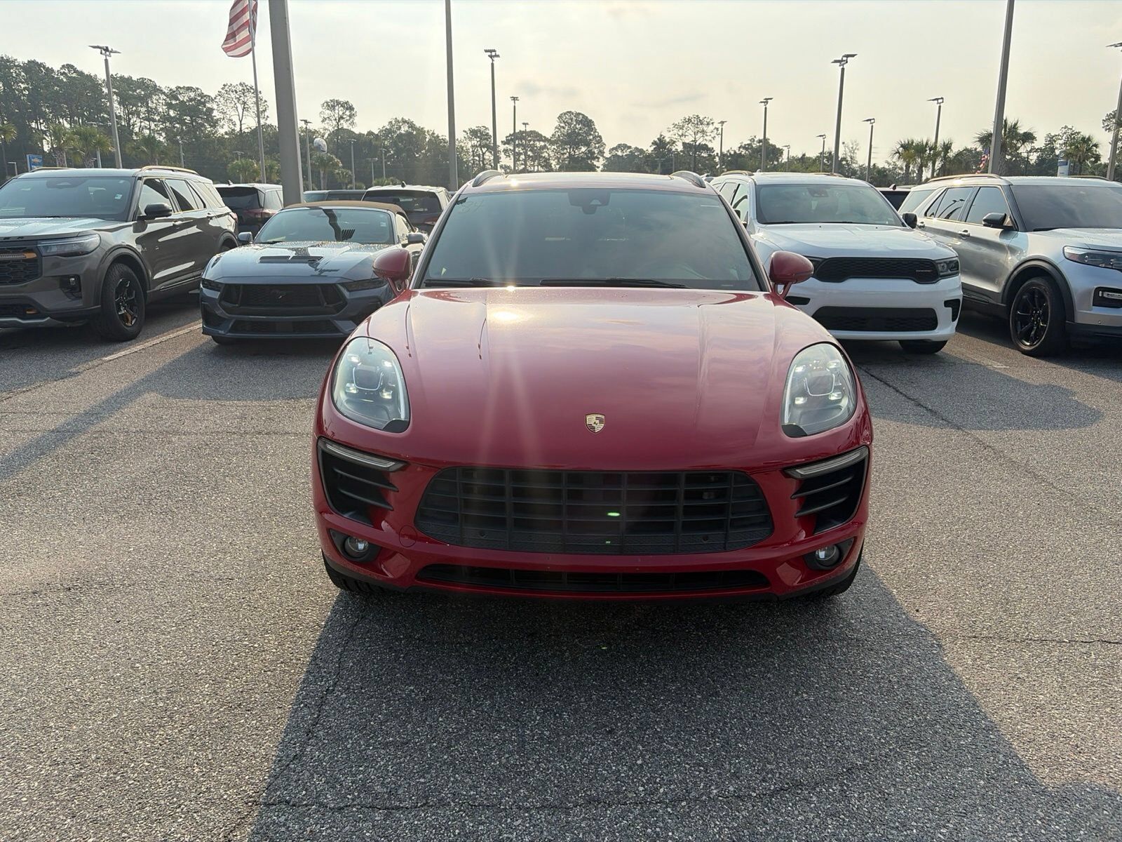 2018 PORSCHE Macan