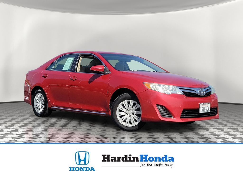 2014 TOYOTA Camry