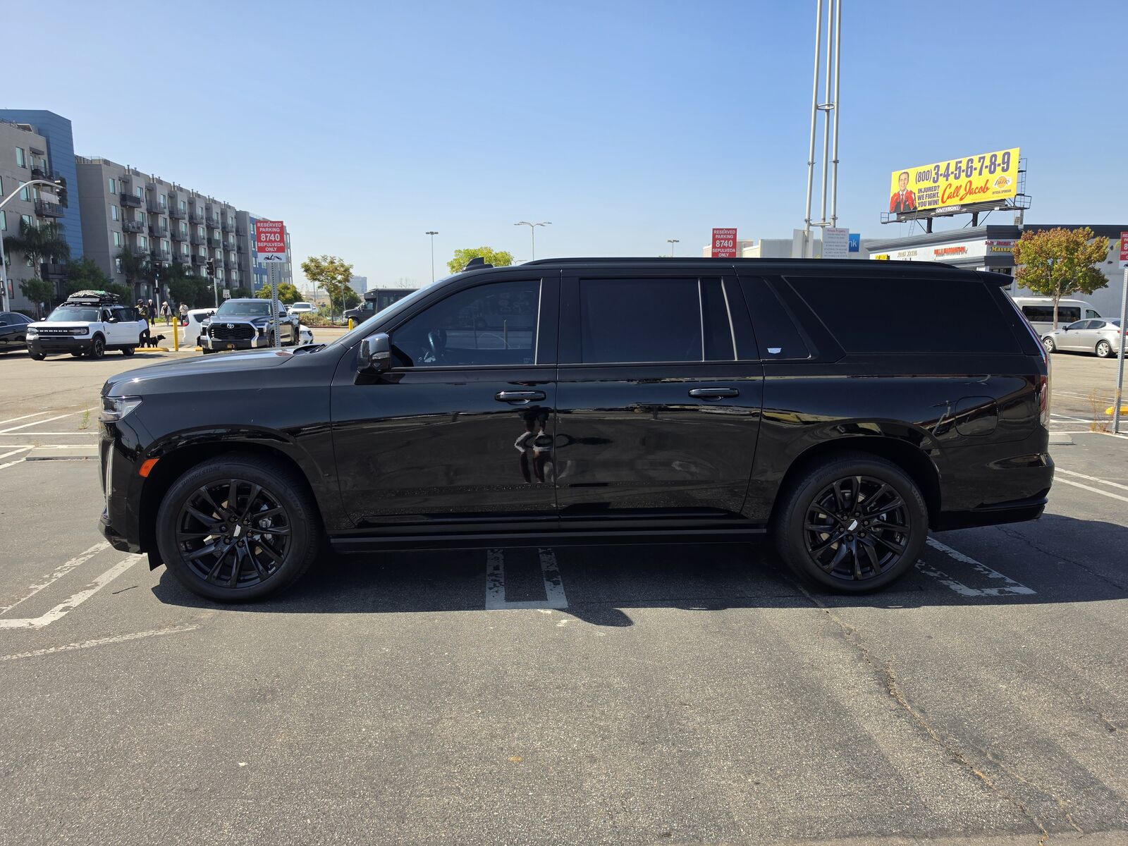 2024 CADILLAC Escalade ESV