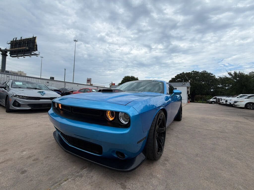 2015 DODGE Challenger
