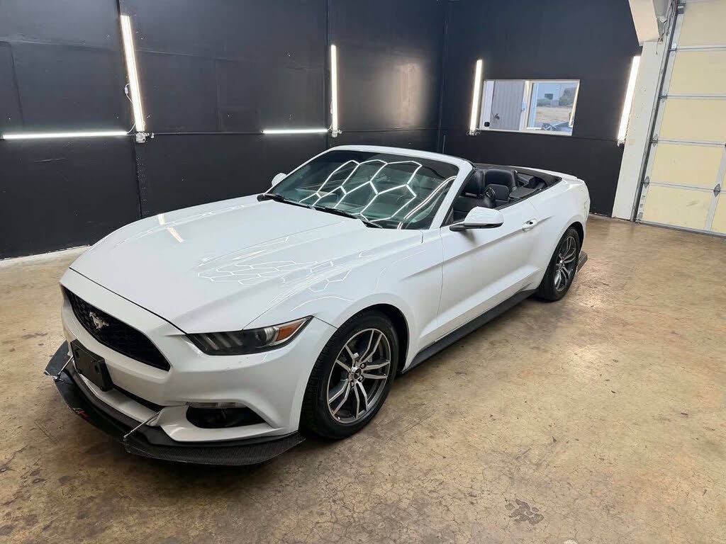 2015 FORD Mustang