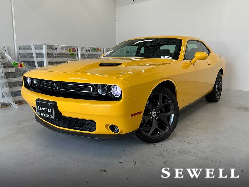2017 DODGE Challenger