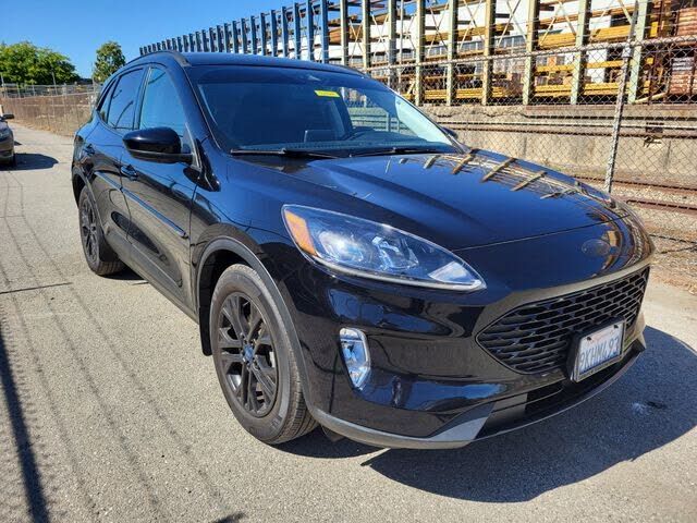 2022 FORD Escape