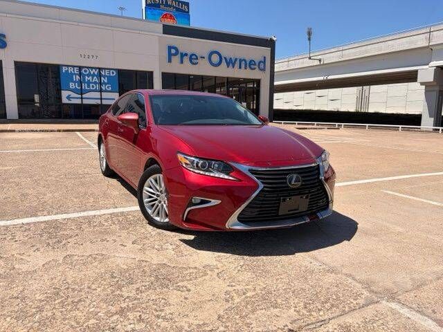 2017 LEXUS ES