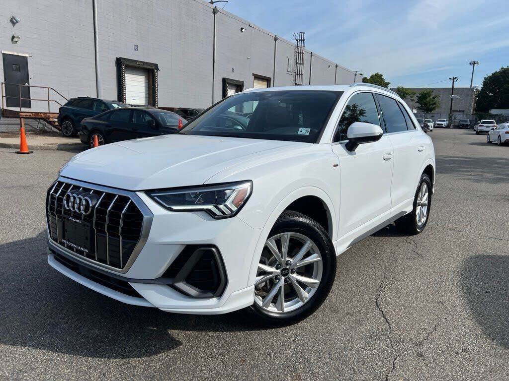 2025 AUDI Q3
