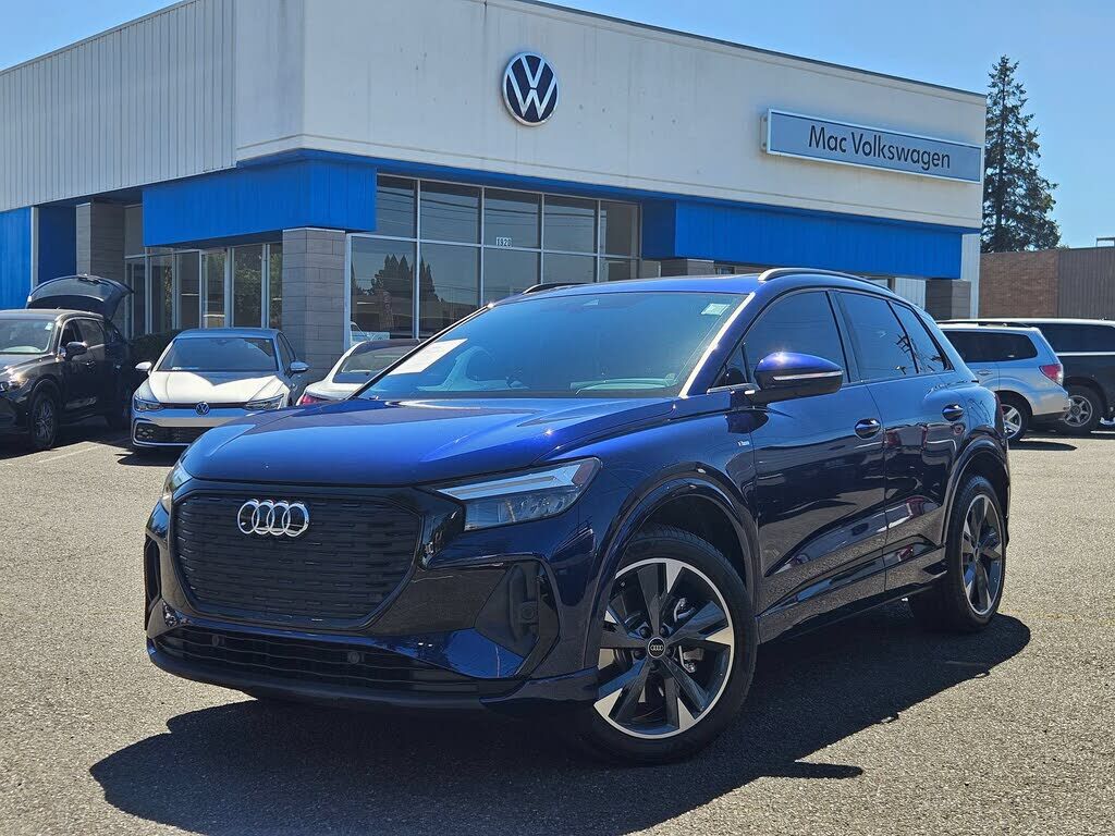 2023 AUDI Q4