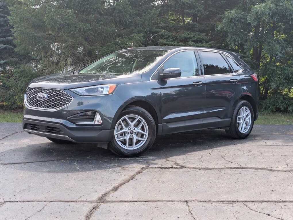 2023 FORD Edge