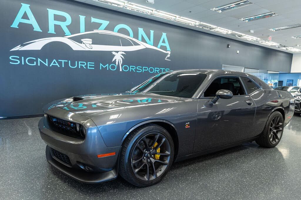 2020 DODGE Challenger