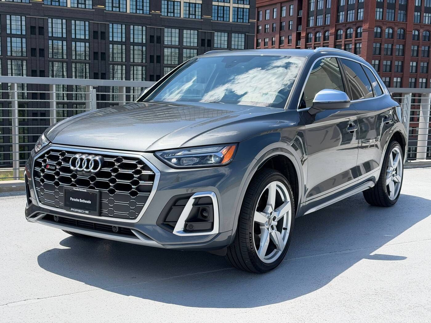 2022 AUDI SQ5