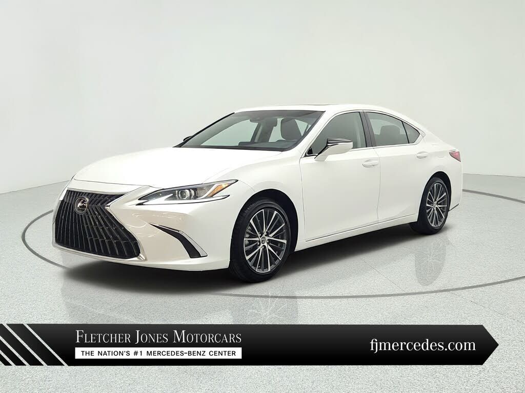 2025 LEXUS ES