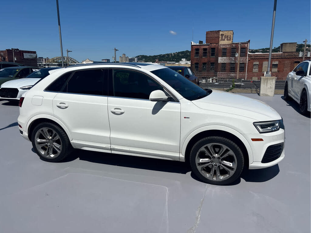 2017 AUDI Q3