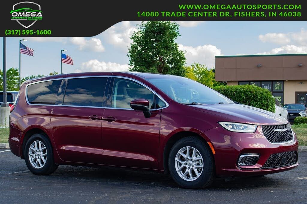 2023 CHRYSLER Pacifica