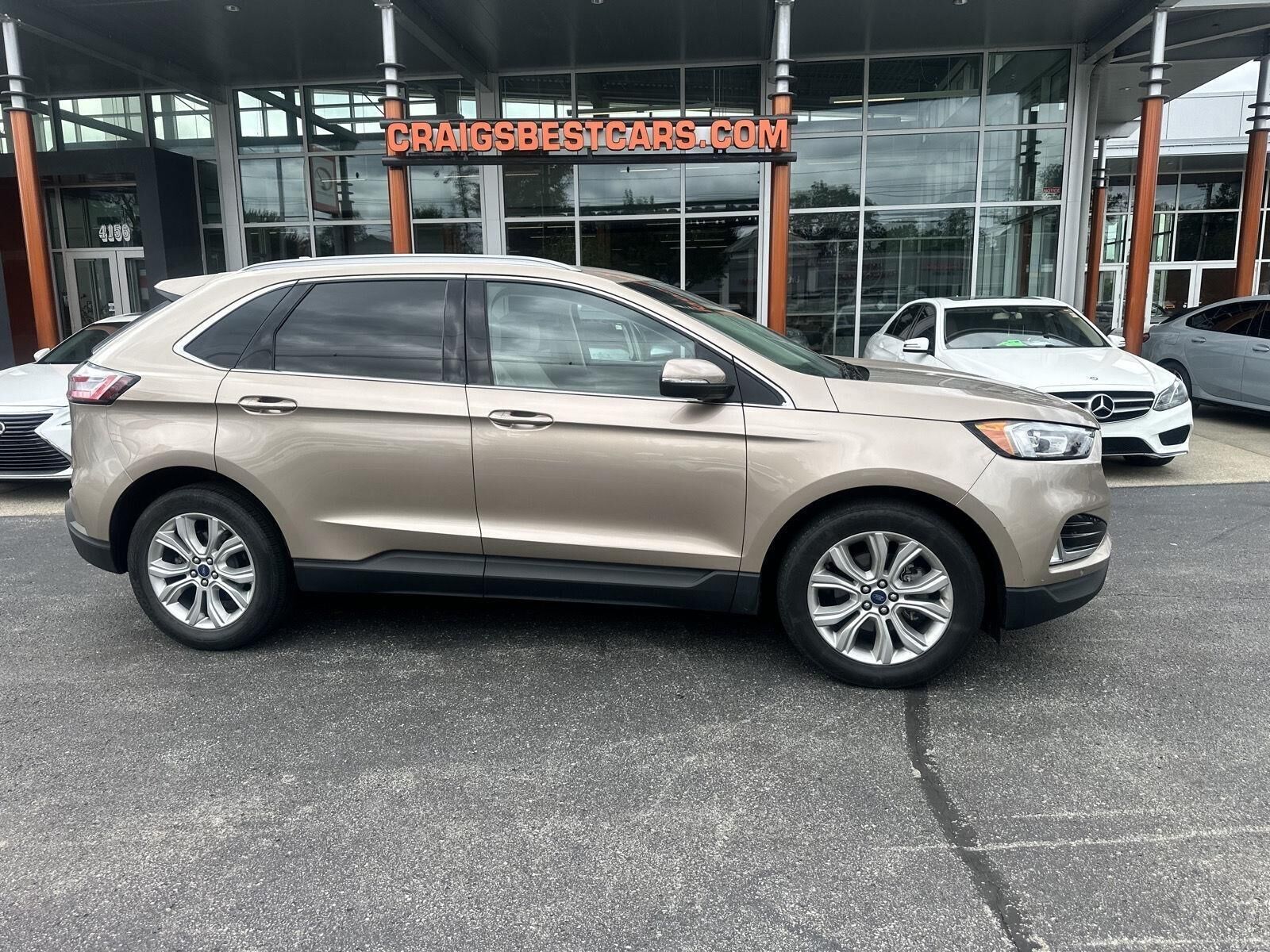2020 FORD Edge