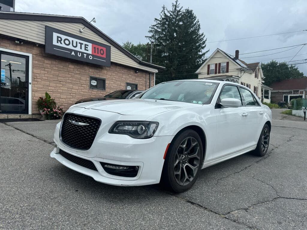 2017 CHRYSLER 300