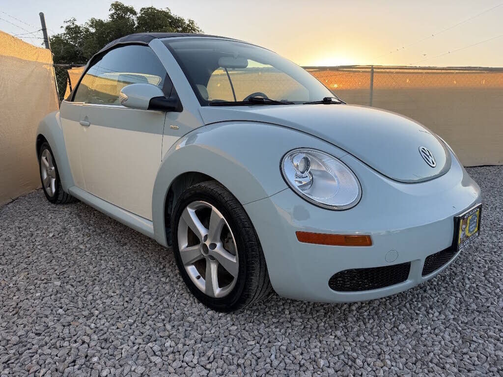 2010 VOLKSWAGEN Beetle