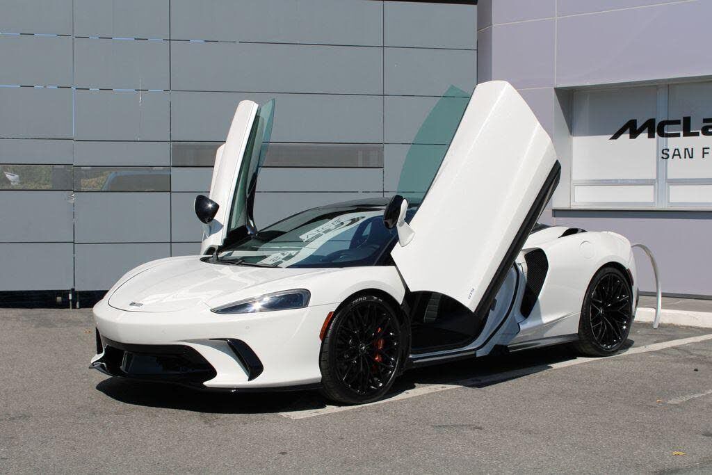 2025 MCLAREN GTS