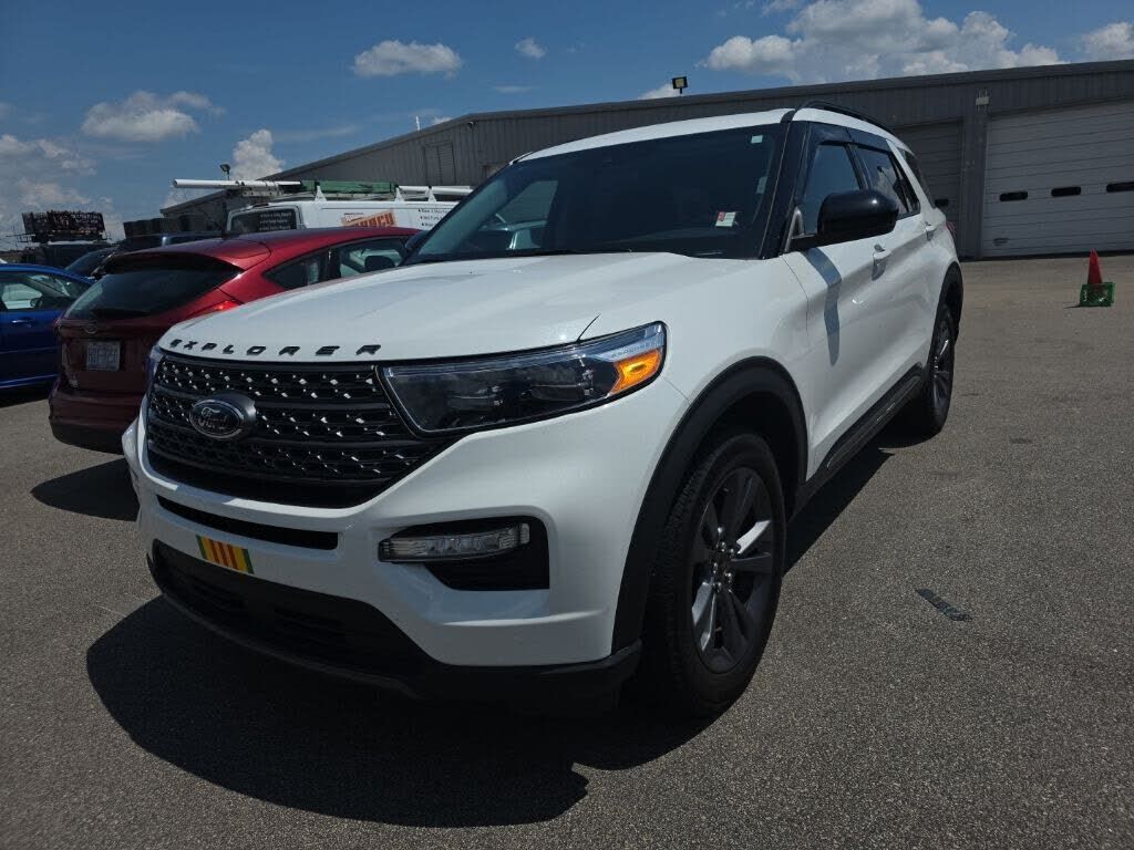 2024 FORD Explorer