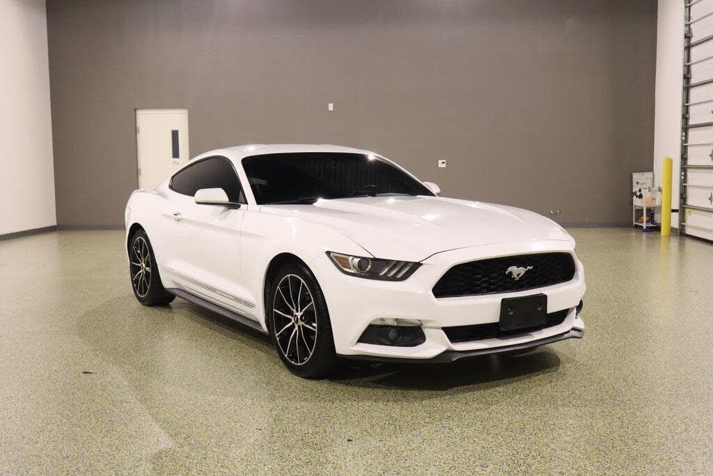 2016 FORD Mustang