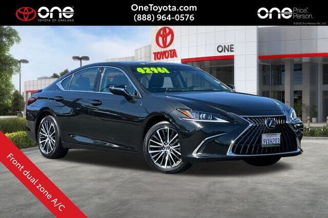 2025 LEXUS ES